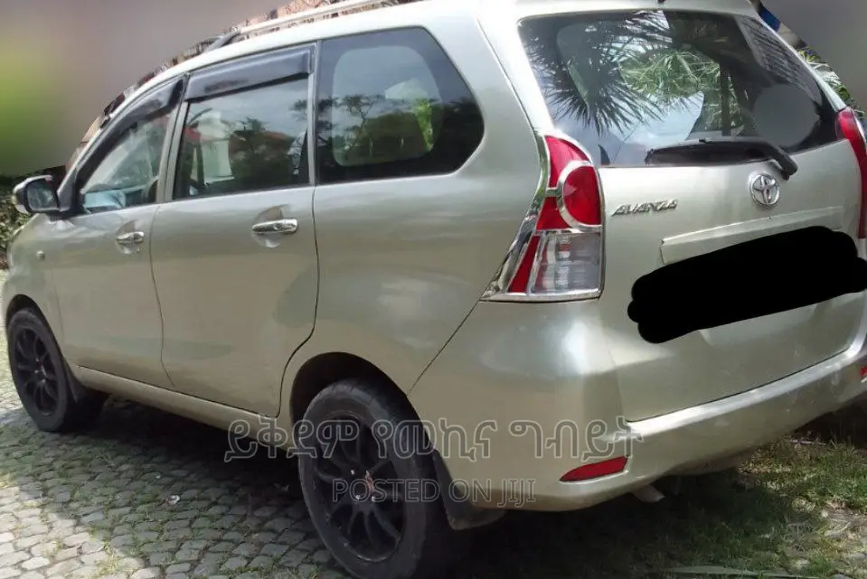 Toyota Avanza 2015 Silver