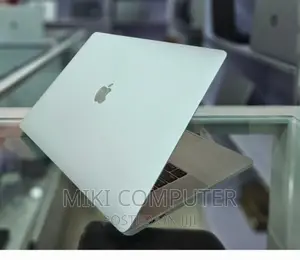New Laptop Apple MacBook Pro 2019 16GB Intel Core I7 SSD 512GB