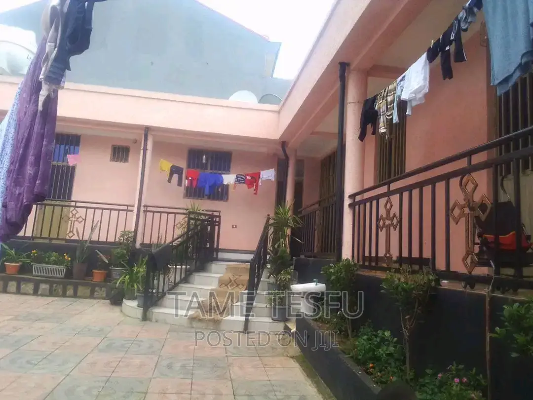 Furnished 3bdrm House in Yeka Abm Hotel for sale