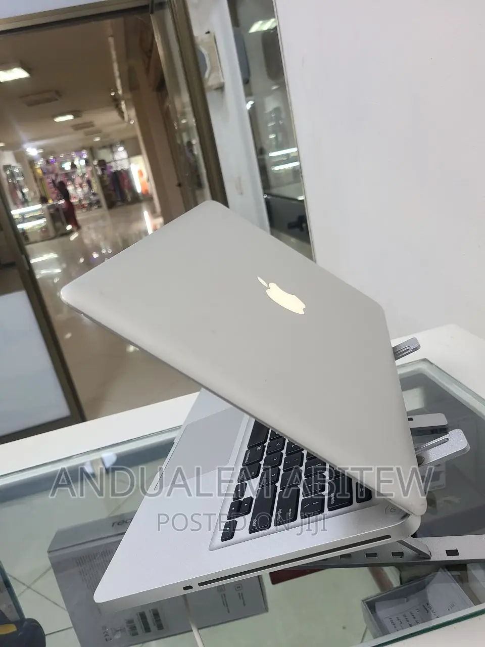 New Laptop Apple MacBook Pro 2011 8GB Intel Core I5 HDD 500GB