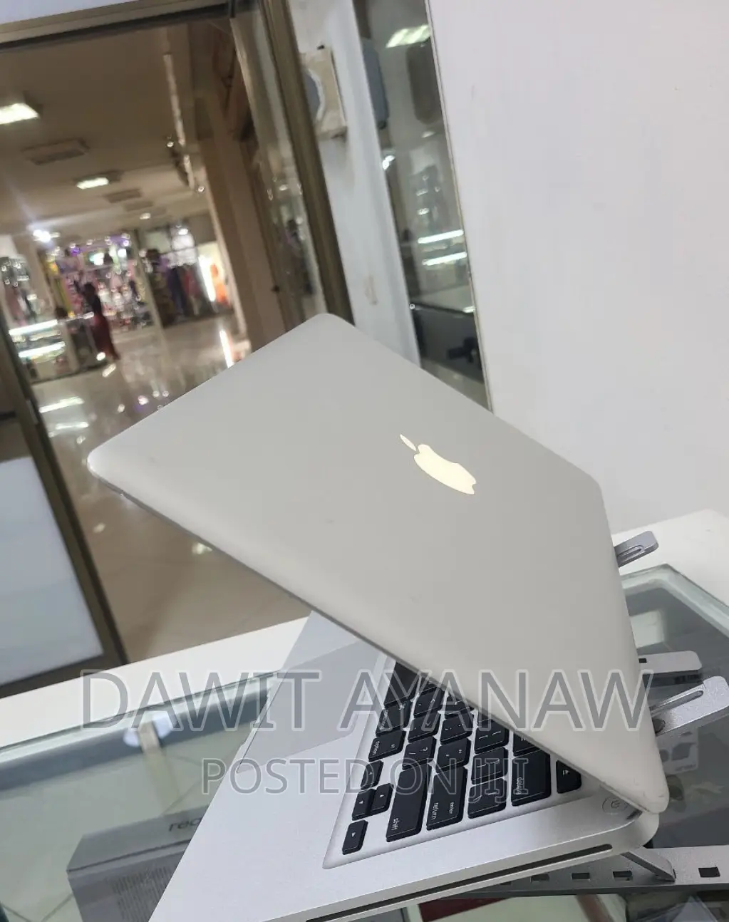 New Laptop Apple MacBook Pro 2011 8GB Intel Core I5 HDD 500GB