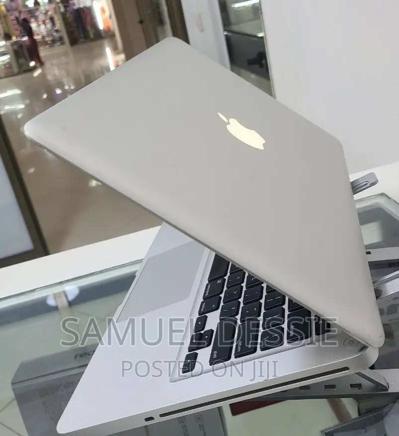 New Laptop Apple MacBook Pro 2011 8GB Intel Core I5 HDD 500GB