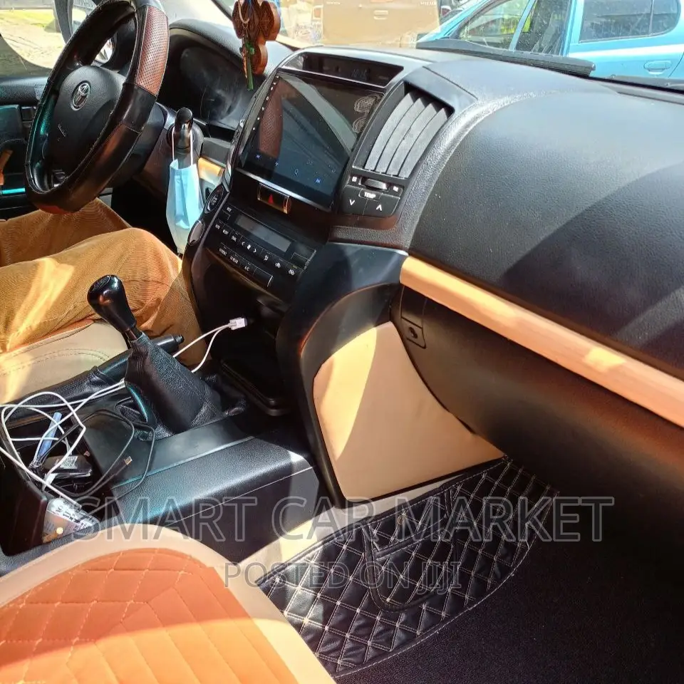 Toyota Land Cruiser 2008 Gold
