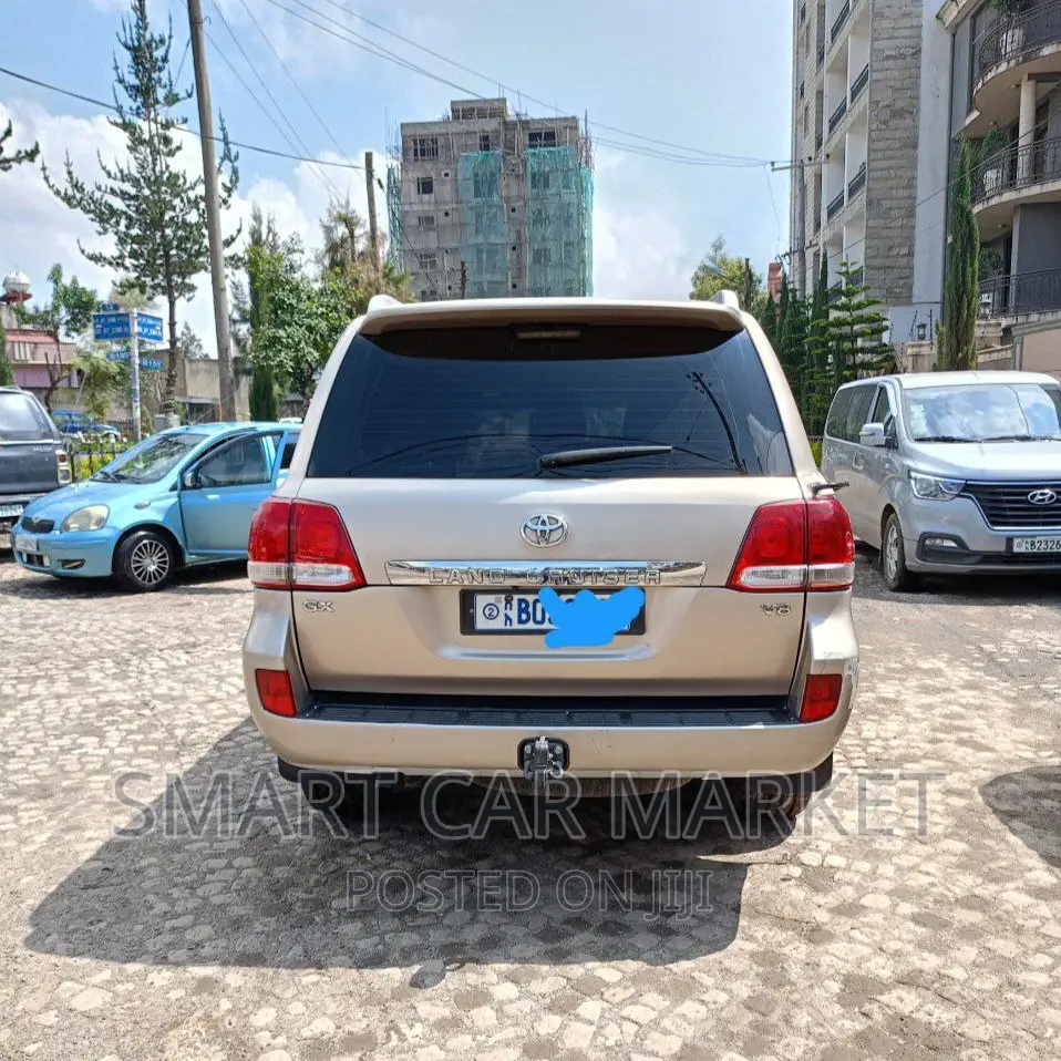 Toyota Land Cruiser 2008 Gold