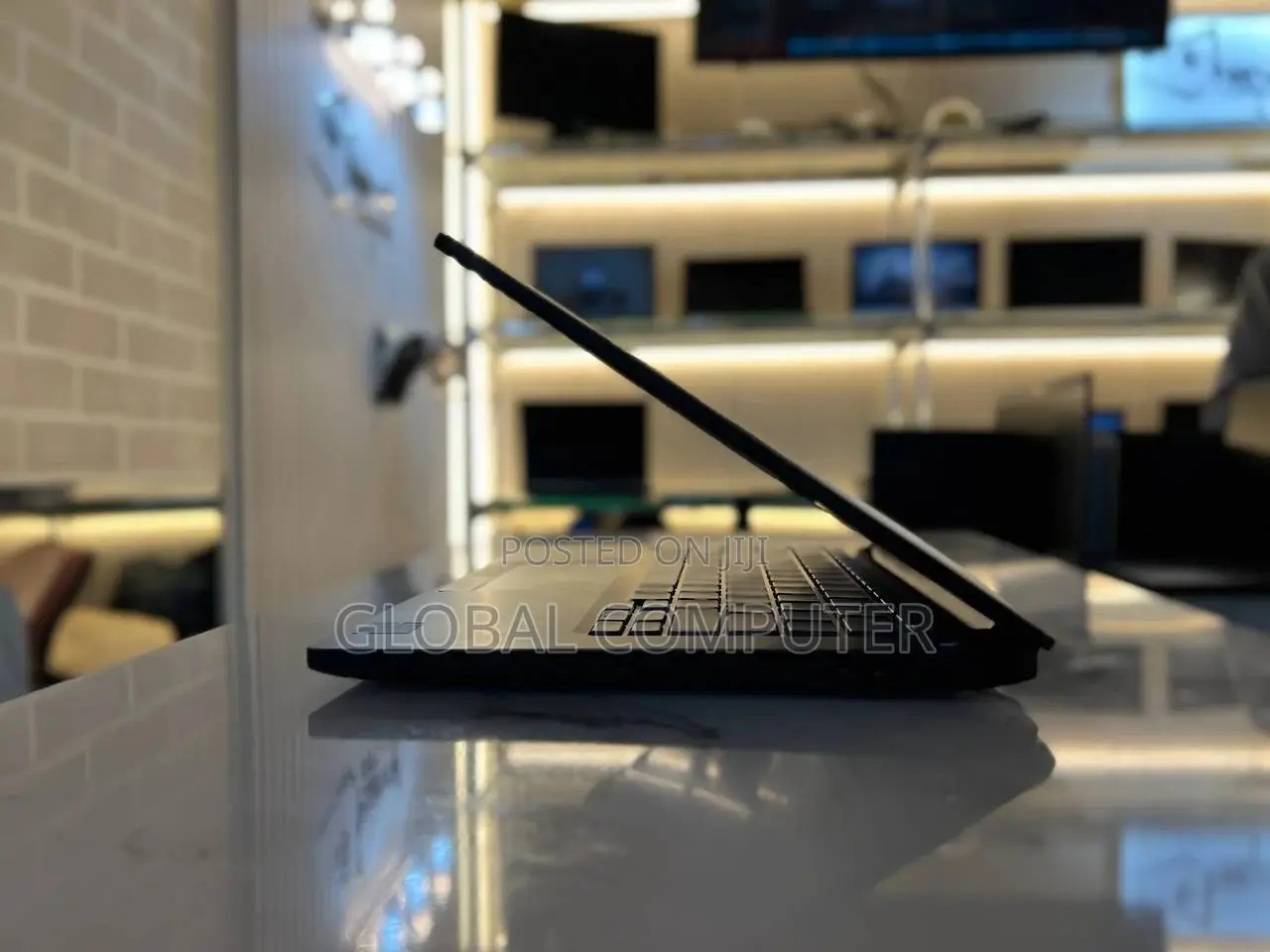 New Laptop Dell Inspiron 15 16GB Intel Core i7 SSD 256GB