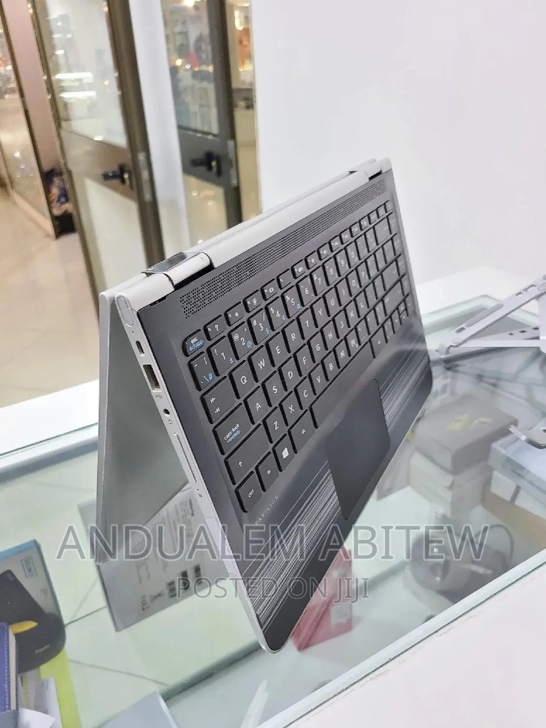New Laptop HP Pavilion X360 8GB Intel Core I5 SSD 256GB
