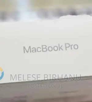 New Laptop Apple MacBook Air 2022 M2 16GB Intel Core I7 SSD 512GB