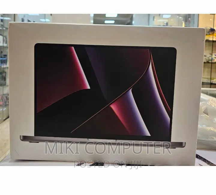 New Laptop Apple MacBook Pro 2022 M2 16GB Intel SSD 512GB