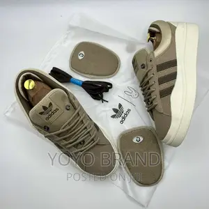 Orginal Bad Buuny Adidas