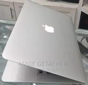 New Laptop Apple MacBook 256GB Intel Core i7 HDD 512GB