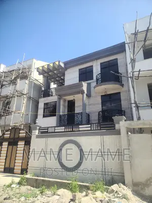 5bdrm House in Addis Abeba, Bole for sale
