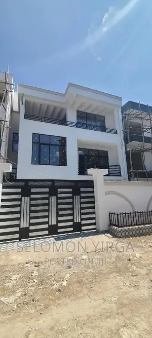 5bdrm House in አድስ አበባ, Bole for sale