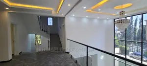 9bdrm House in አድስ አበባ, Bole for sale