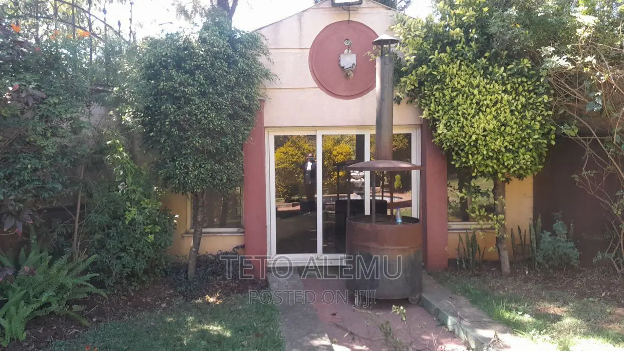 12bdrm House in House For Sale, Yeka for sale