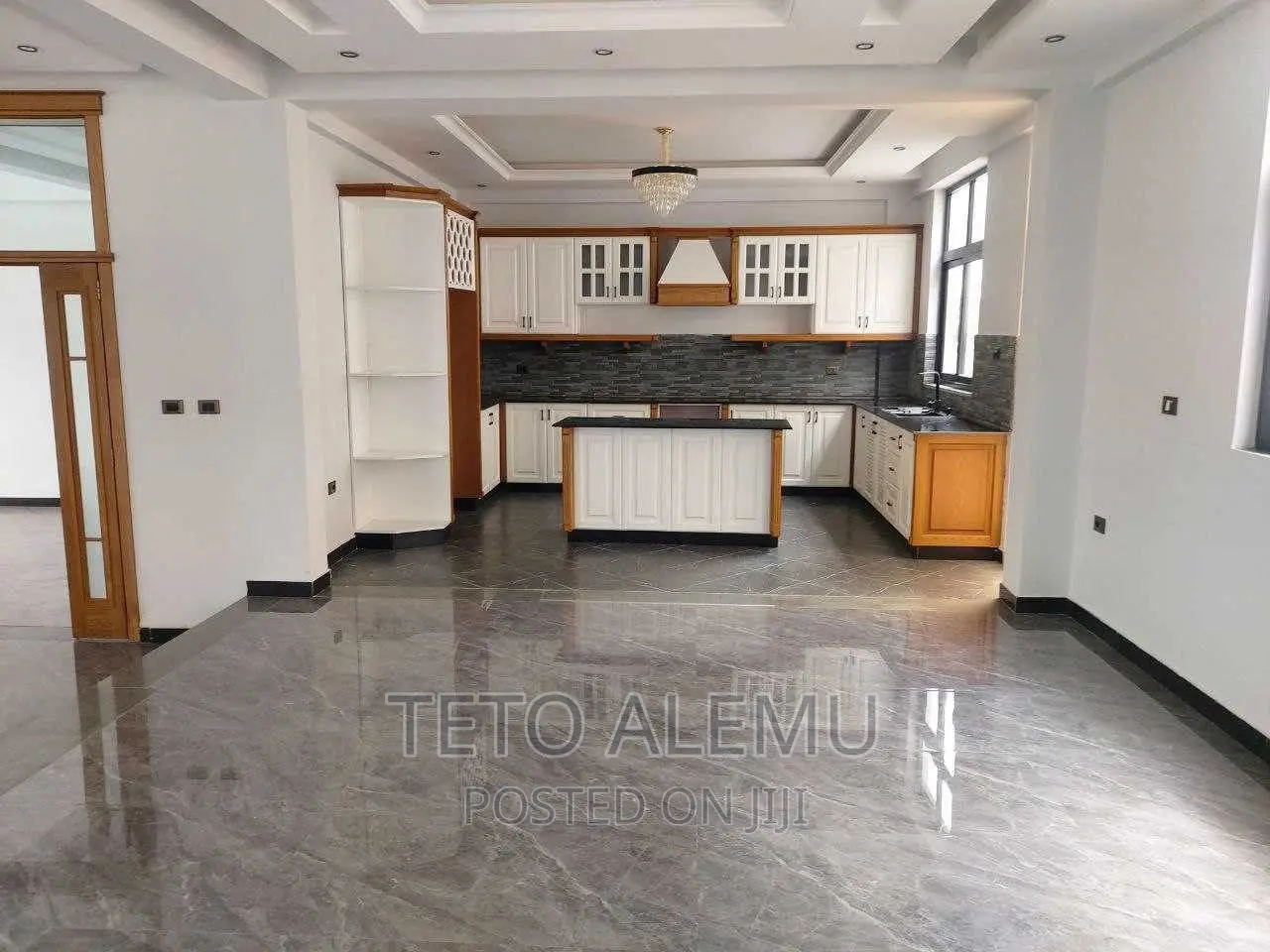 Furnished 8bdrm House in House For Sale, Bole for sale