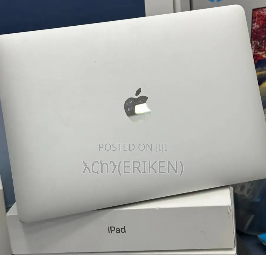 New Laptop Apple MacBook Pro 2017 8GB Intel Core I5 SSD 256GB