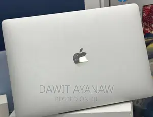 New Laptop Apple MacBook Pro 2017 8GB Intel Core I5 SSD 256GB