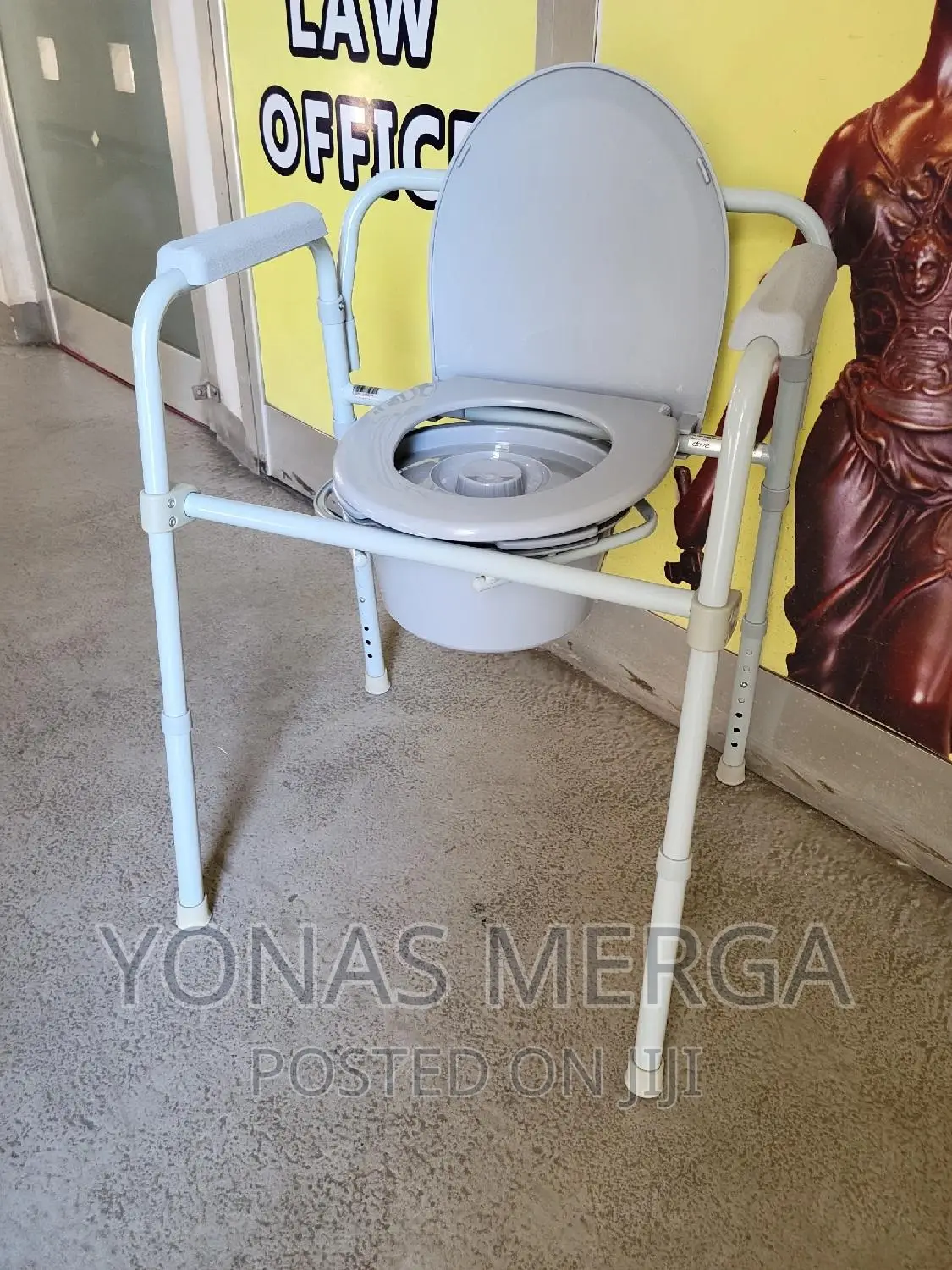 Toilet Potty Chair: A Convenient Solution for Versatile Use"