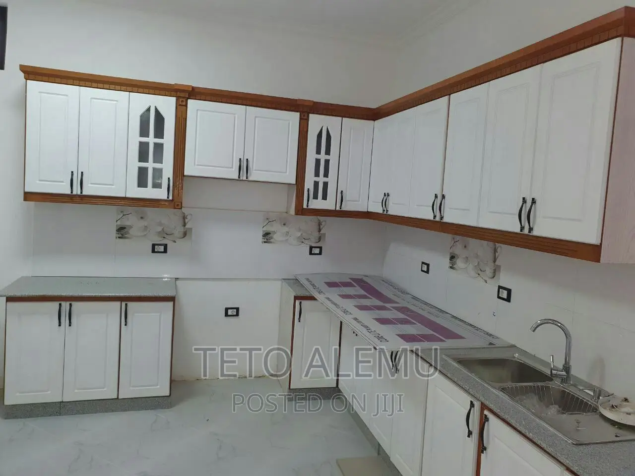 Furnished 5bdrm House in House For Sale, Bole for sale