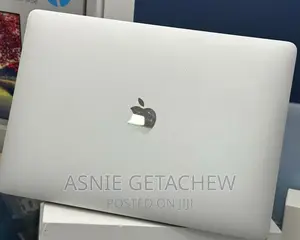 New Laptop Apple MacBook Pro 2017 8GB Intel Core I5 SSD 256GB