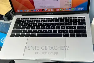 New Laptop Apple MacBook Pro 2017 8GB Intel Core I5 SSD 256GB