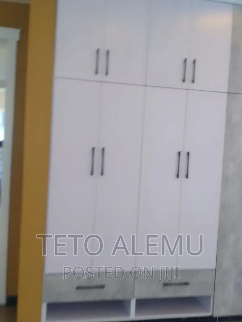 4bdrm House in House For Sale, Bole for sale