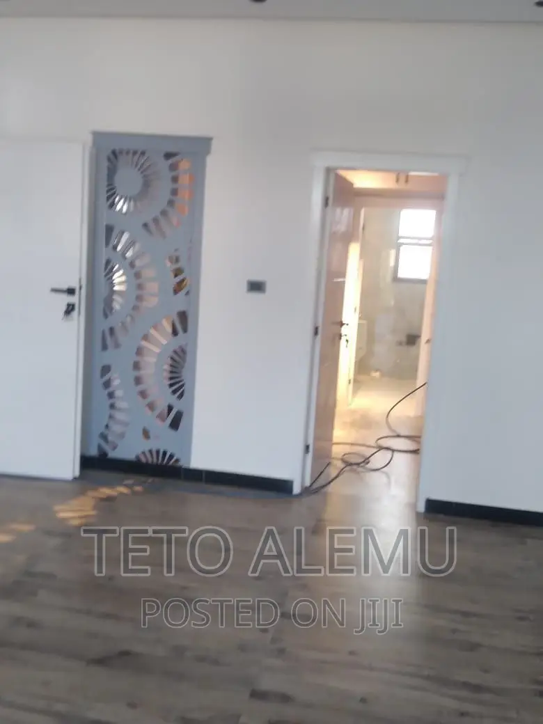 4bdrm House in House For Sale, Bole for sale