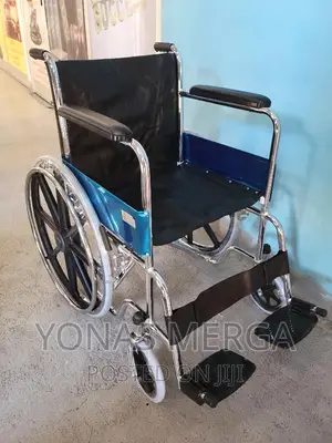 Wheelchair_flexiroll:The Aluminum Foldable Wheelchair"