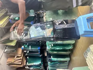 Car Glass Genuine