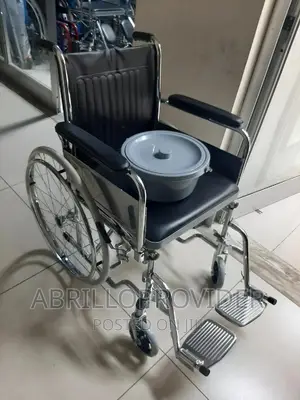 Toilet Commode Wheelchair/Wheelchair:Wheelchair:Wheelchair
