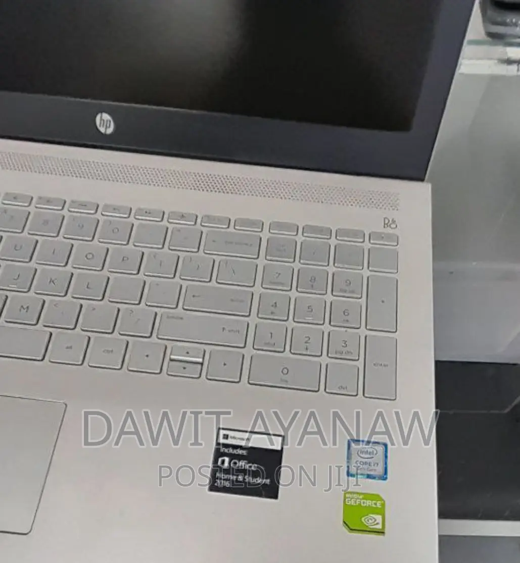 New Laptop HP Pavilion 15 8GB Intel Core I7 SSD 256GB