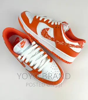 Nike Dunk Low