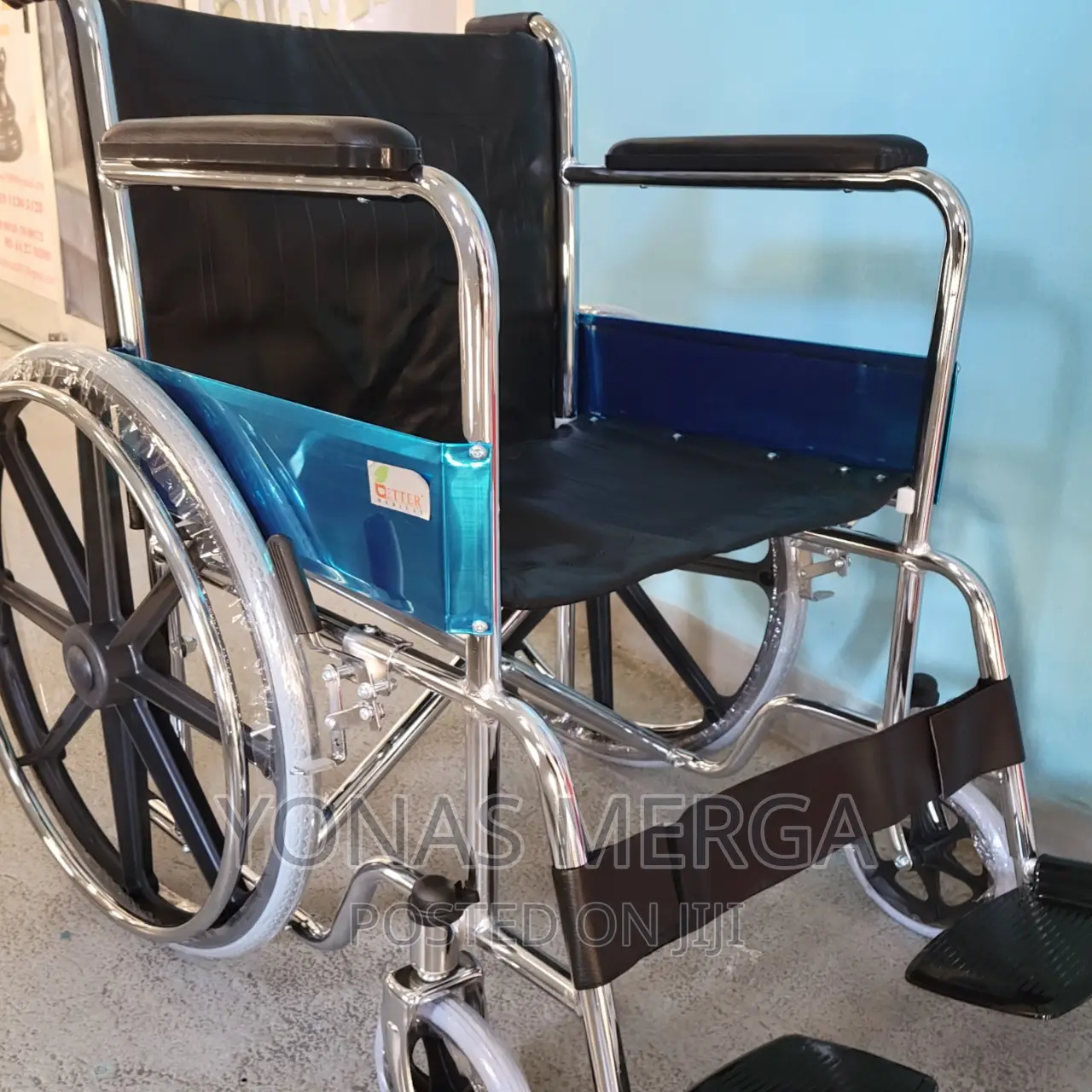 Sturdyfold: Innovative Foldable Wheelchair by [New Brand]