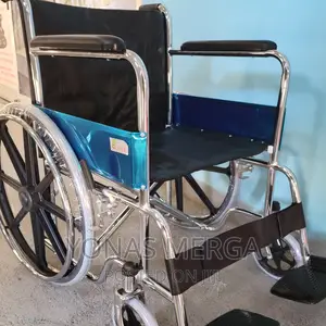 Sturdyfold: Innovative Foldable Wheelchair by [New Brand]