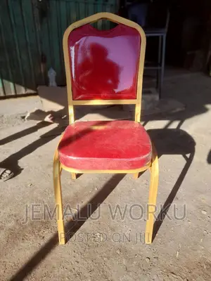 Sharaton Gust Chair