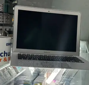 New Laptop Apple MacBook Air 2017 8GB Intel Core i5 SSD 128GB