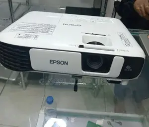 Brand New Epson Projector Eb X31 Model Projector