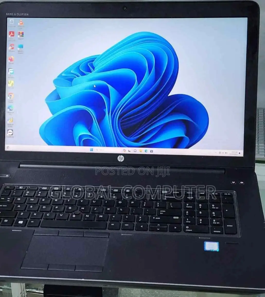 New Laptop HP ZBook 17 G5 8GB AMD Ryzen 7 SSD 512GB