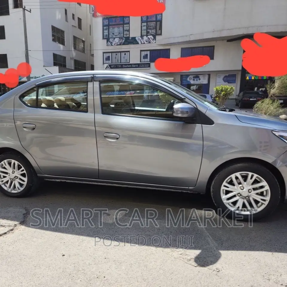 Mitsubishi Attrage 2022 Gray