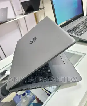 New Laptop HP 250 G7 8GB Intel Core I3 SSHD (Hybrid) 500GB