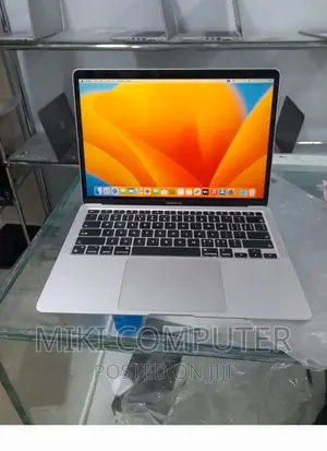 New Laptop Apple MacBook Air 2020 M1 8GB Intel SSD 256GB