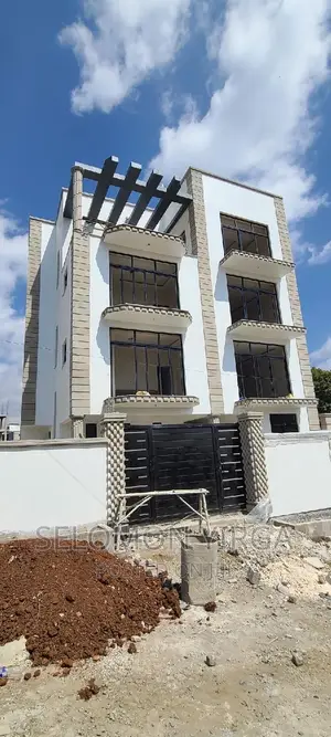 8bdrm House in አድስ አበባ, Yeka for sale