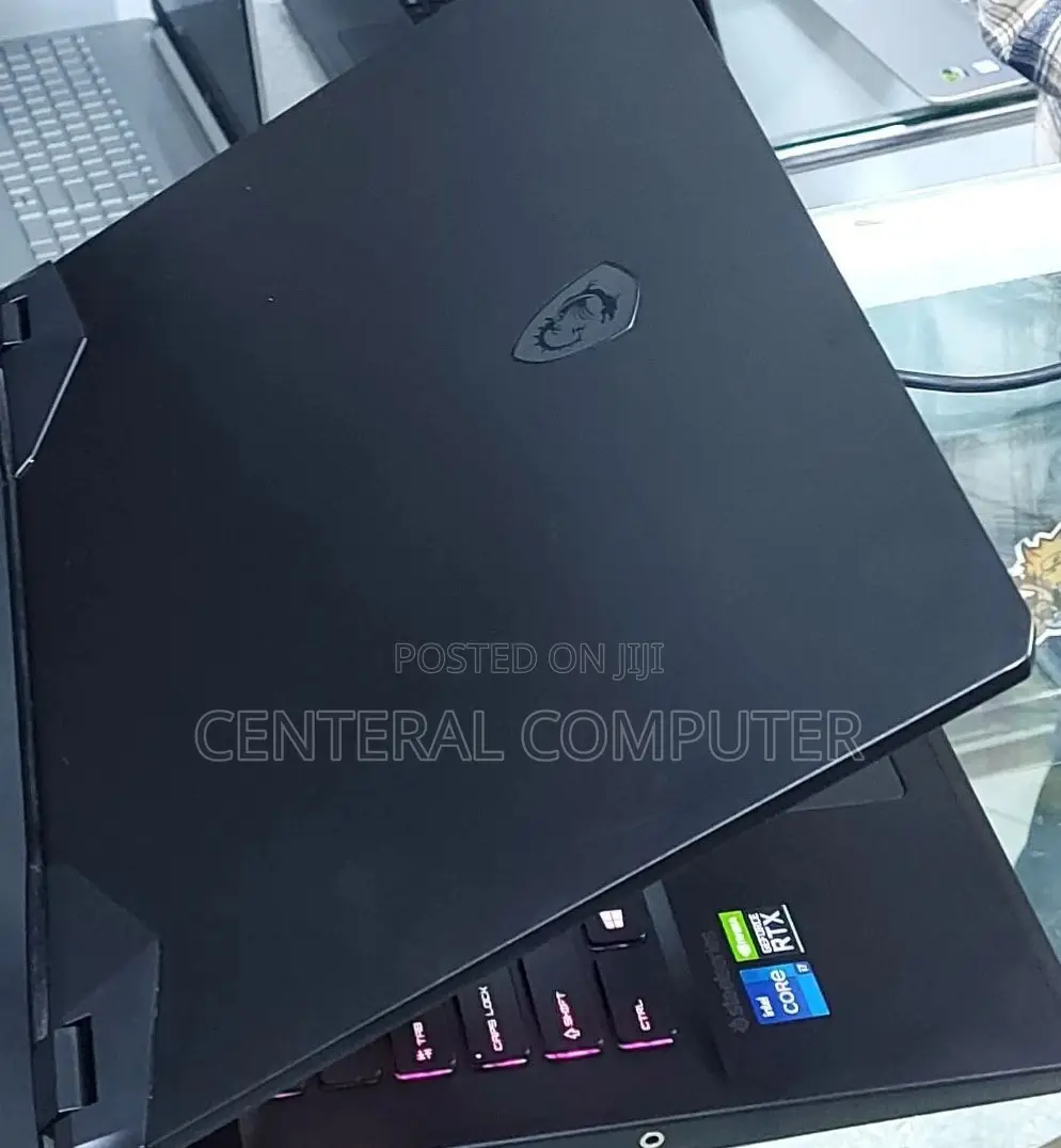 New Laptop MSI GP75 Leopard 16GB Intel Core I7 SSD 2T