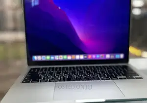 New Laptop Apple MacBook Air 2022 M2 8GB Apple M2 SSD 256GB