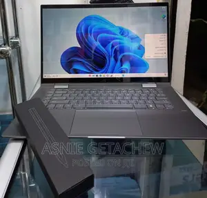 New Laptop HP Spectra 13 32GB Intel Core I7 SSD 1T