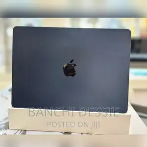 New Laptop Apple MacBook Air 2022 M2 8GB Apple M2 SSD 256GB