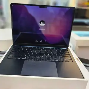 New Laptop Apple MacBook Air 2022 M2 8GB Apple M2 SSD 256GB