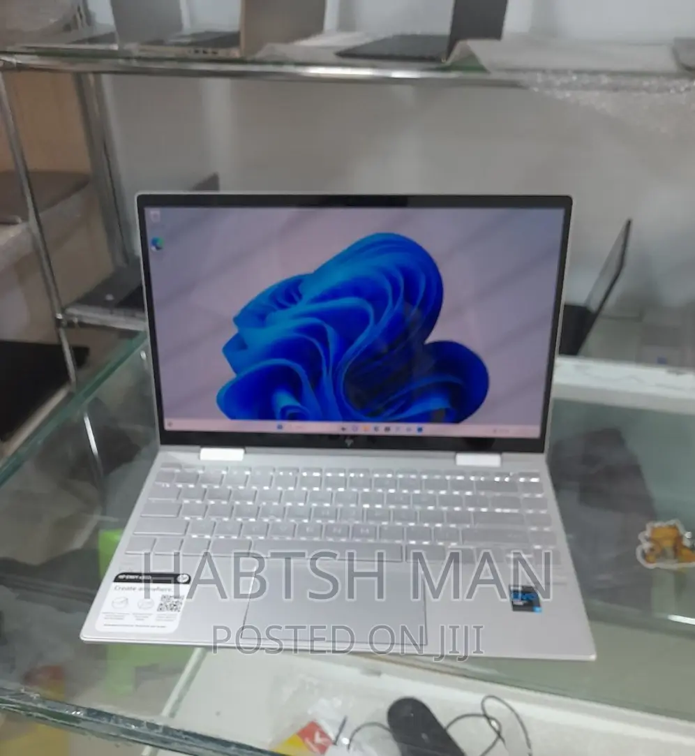 New Laptop HP Envy X360 13z 8GB Intel Core I7 SSD 512GB