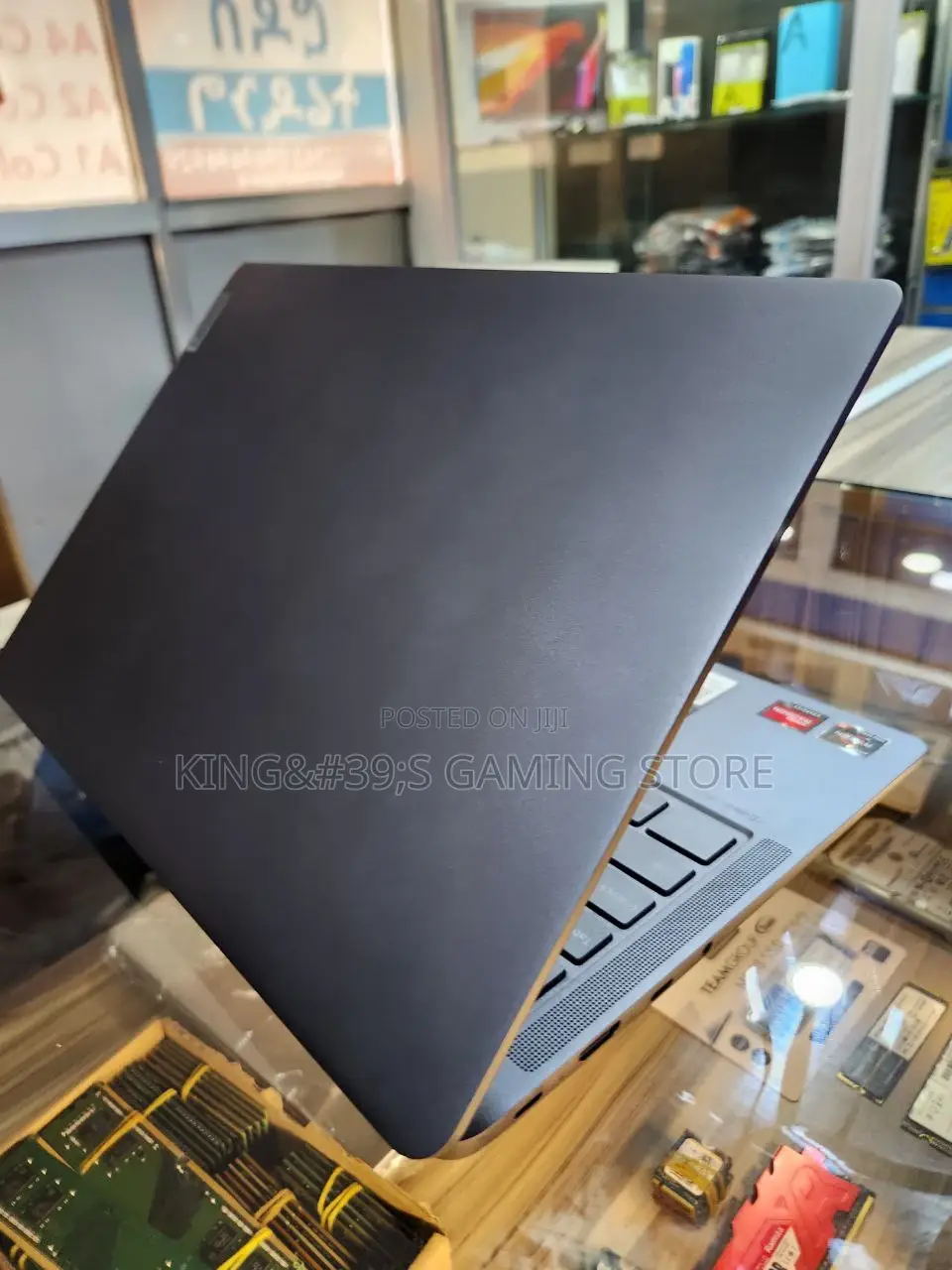 New Laptop Lenovo 12GB AMD Ryzen 5 SSD 512GB