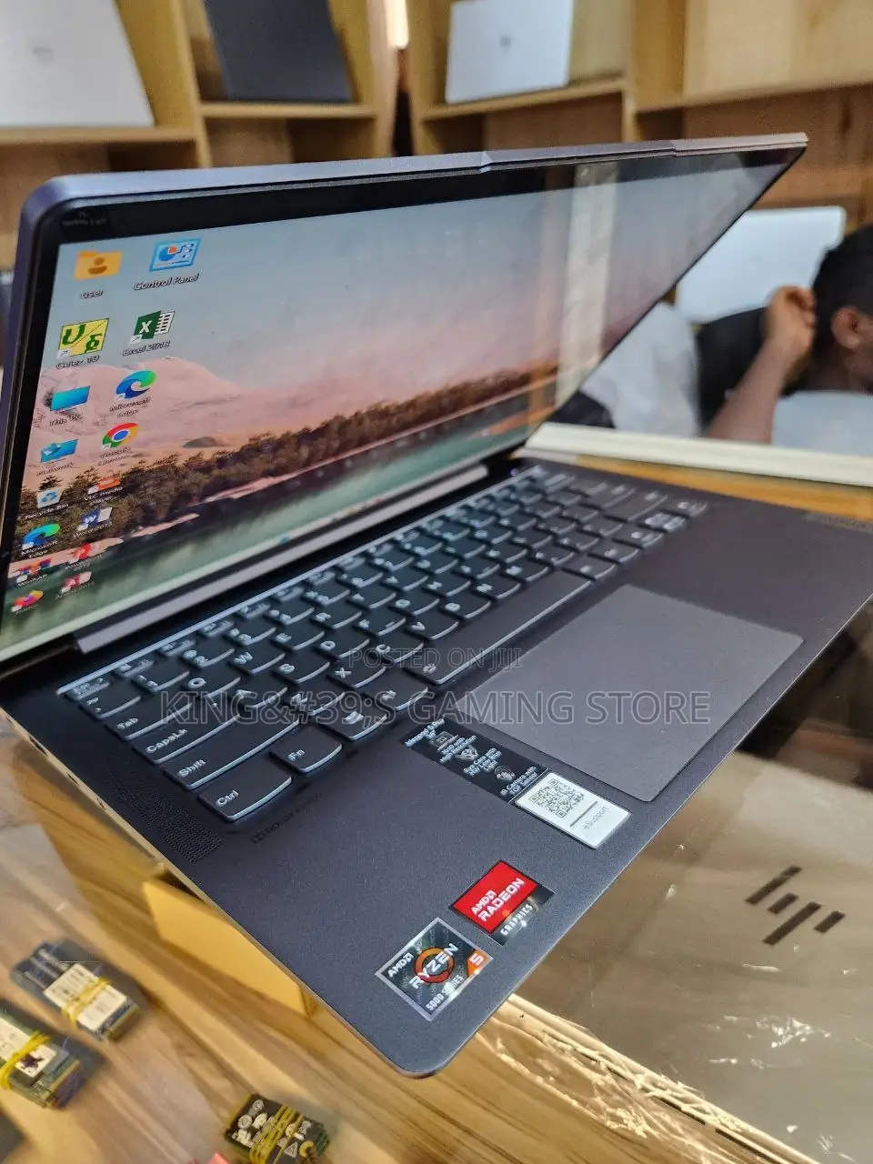 New Laptop Lenovo 12GB AMD Ryzen 5 SSD 512GB